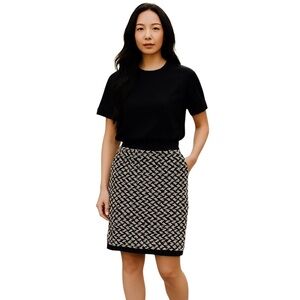 Asos knit pencil skirt geometric design black metallic gold white size 2